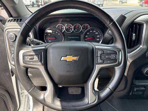Used 2023 Chevrolet Silverado 2500 LT AWD/4WD image 17