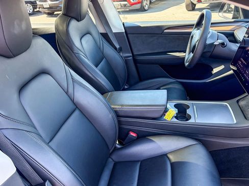 Used 2023 Tesla Model Y Long Range image 35