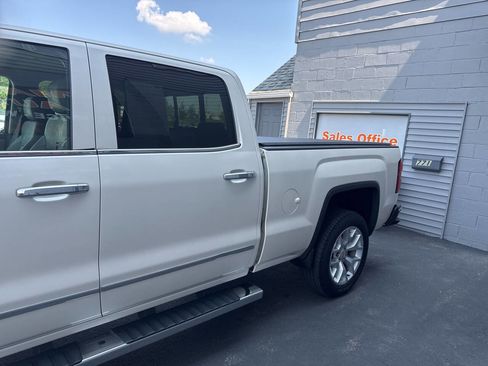 Used 2015 GMC Sierra 1500 SLT w/ SLT Crew Cab Value Package image 5