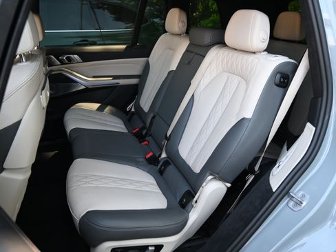 Used 2024 BMW X7 M60i w/ Executive Package AWD/4WD image 63