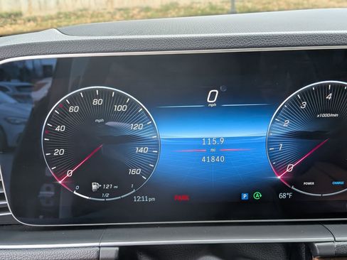 Used 2024 Mercedes-Benz GLE 350 4MATIC image 18