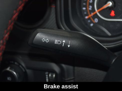 Used 2024 Jeep Wrangler Unlimited Rubicon AWD/4WD image 16
