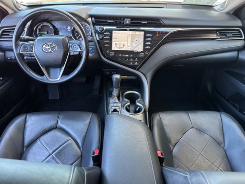 Used 2019 Toyota Camry XLE w/ Driver Assist Package FWD image 15