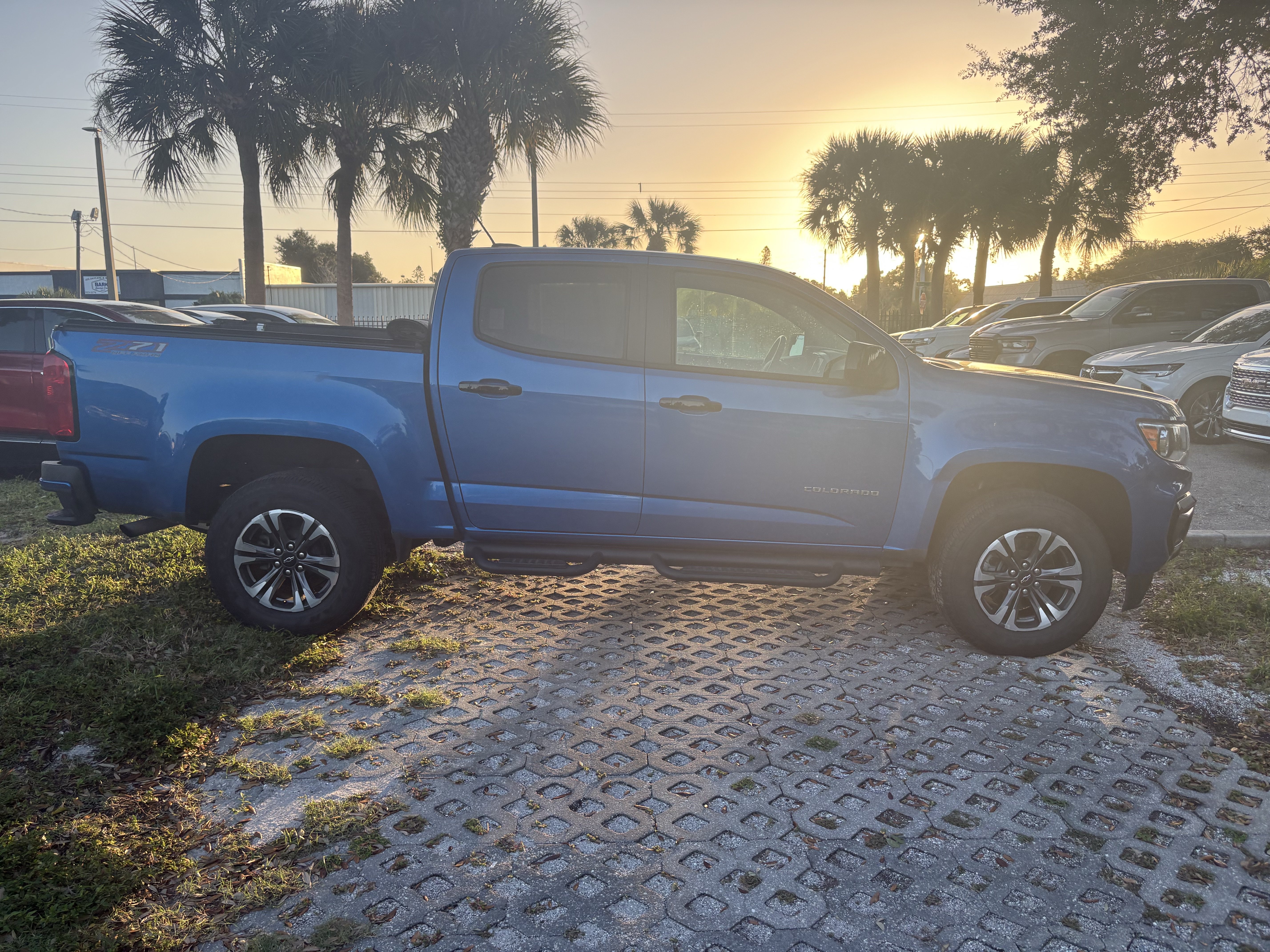 Used 2022 Chevrolet Colorado Z71 w/ Trail Boss Package AWD/4WD image 8