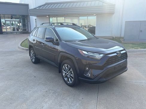 Used 2025 Toyota RAV4 XLE Premium FWD image 1