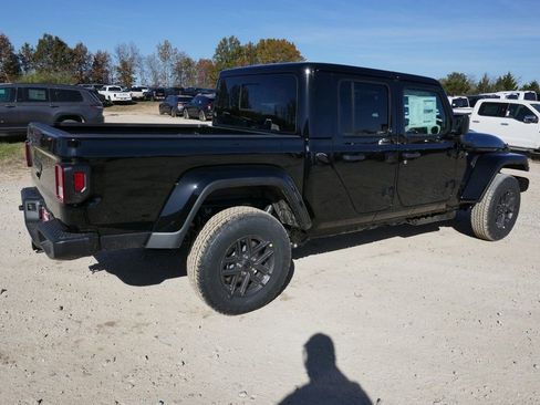 New 2026 Jeep Gladiator Sport AWD/4WD image 5