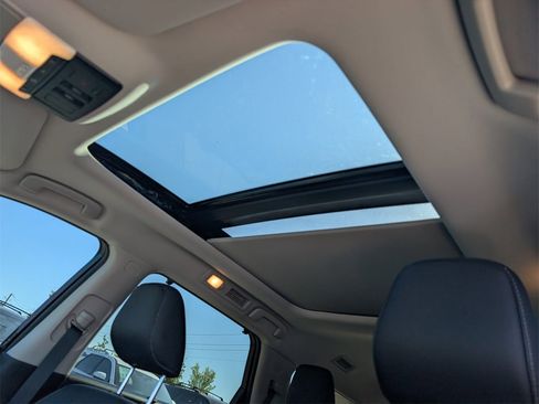 New 2025 Nissan Pathfinder Platinum w/ Black Appearance Package image 20