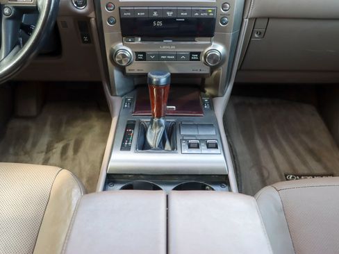 Used 2016 Lexus GX 460 w/ Premium Package AWD/4WD image 29
