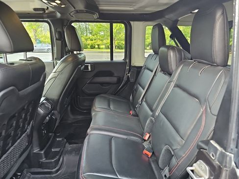 Used 2020 Jeep Wrangler Unlimited Rubicon AWD/4WD image 18