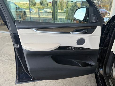 Used 2015 BMW X5 xDrive35d image 9