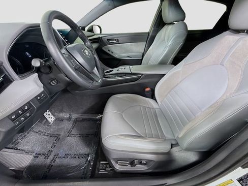 Certified 2020 Toyota Avalon Touring w/ Advanced Safety Package FWD image 21