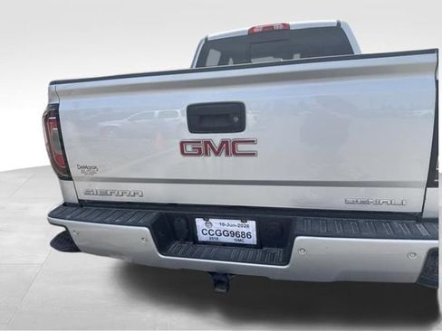 Used 2018 GMC Sierra 1500 Denali w/ Denali Ultimate Package AWD/4WD image 20