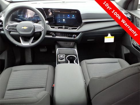 New 2026 Chevrolet Equinox LT image 11