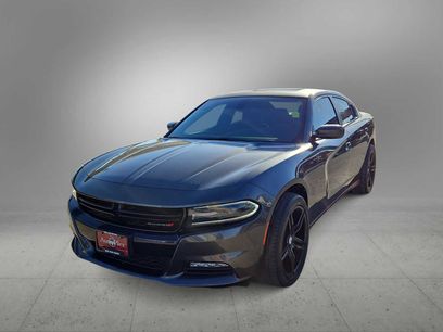 Used 2019 Dodge Charger SXT w/ Cold Weather Package