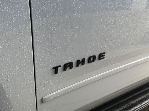 Used 2018 Chevrolet Tahoe Premier AWD/4WD image 34