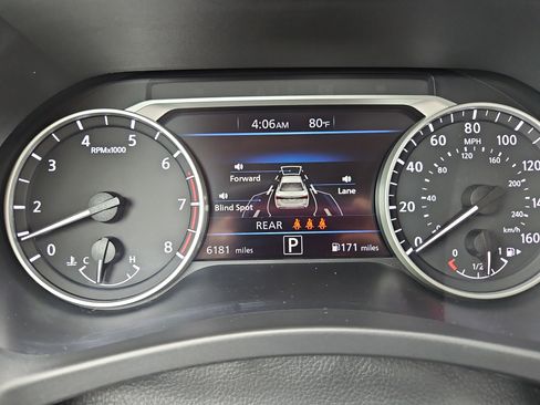 Used 2023 Nissan Sentra SR w/ SR Premium Package image 14