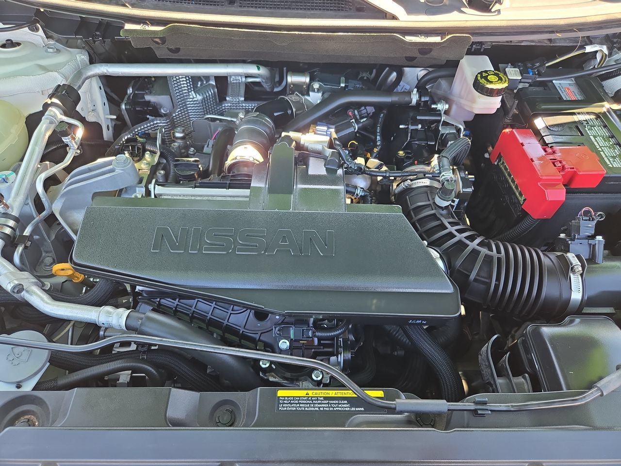 Used 2025 Nissan Rogue S AWD/4WD image 29