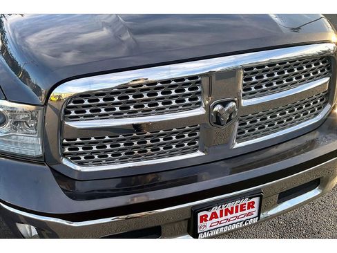 Used 2018 RAM 1500 Laramie image 30