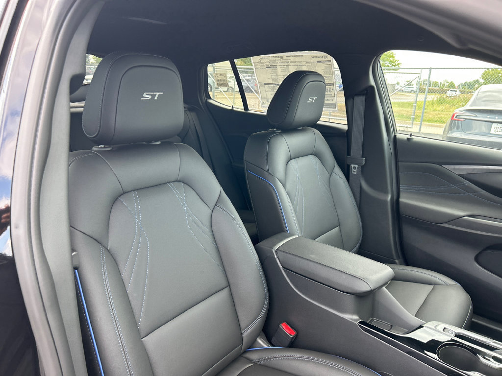 New 2026 Buick Envista Sport Touring w/ Convenience I Package FWD image 35