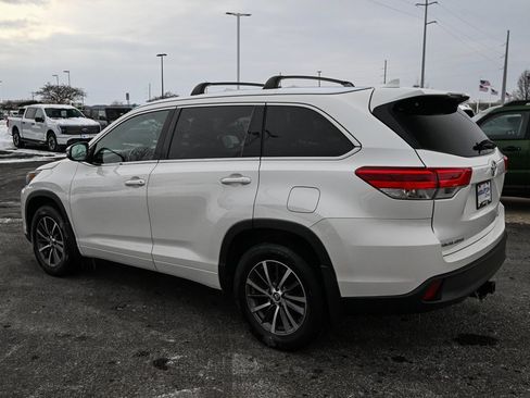 Used 2017 Toyota Highlander XLE image 7