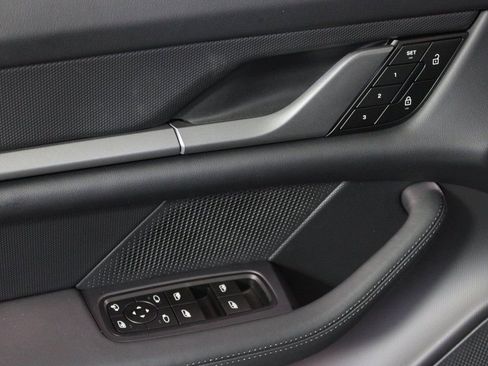 Certified 2025 Porsche Taycan AWD/4WD image 16