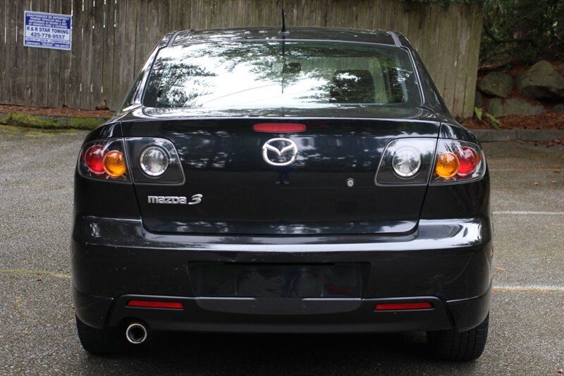 Used 2004 MAZDA MAZDA3 s w/ Moonroof & 6-CD Pkg FWD image 11