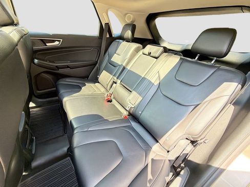 Used 2021 Ford Edge Titanium w/ Canadian Touring Package AWD/4WD image 28