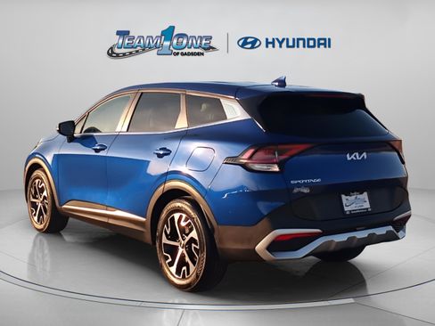 Used 2024 Kia Sportage EX image 7