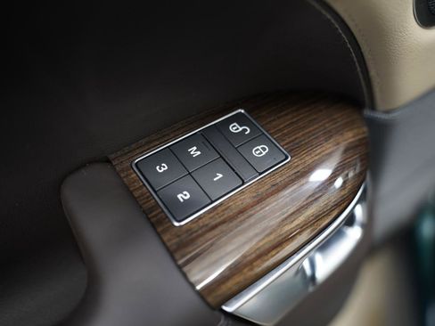 Used 2019 Land Rover Range Rover Sport HSE AWD/4WD image 28