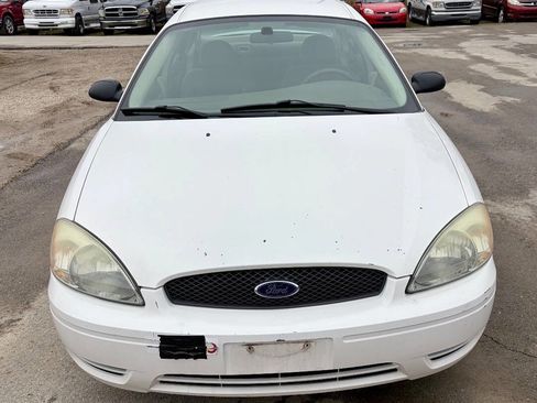 Used 2007 Ford Taurus SE image 6