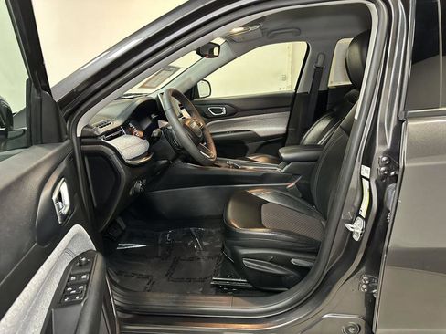 Used 2022 Jeep Compass Latitude image 22