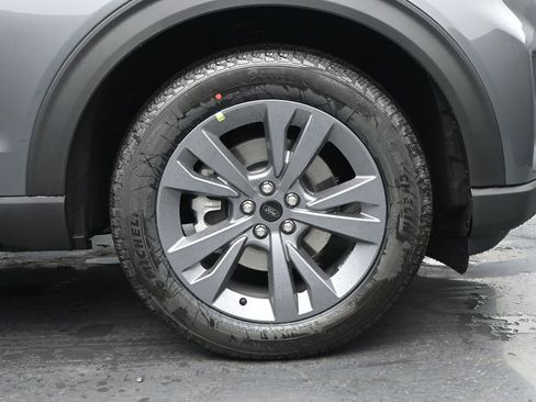 New 2026 Ford Explorer Active w/ Active Comfort Package image 32