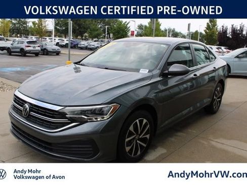 Used 2024 Volkswagen Jetta S FWD image 3