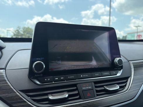 Used 2019 Nissan Altima 2.5 SL FWD image 7