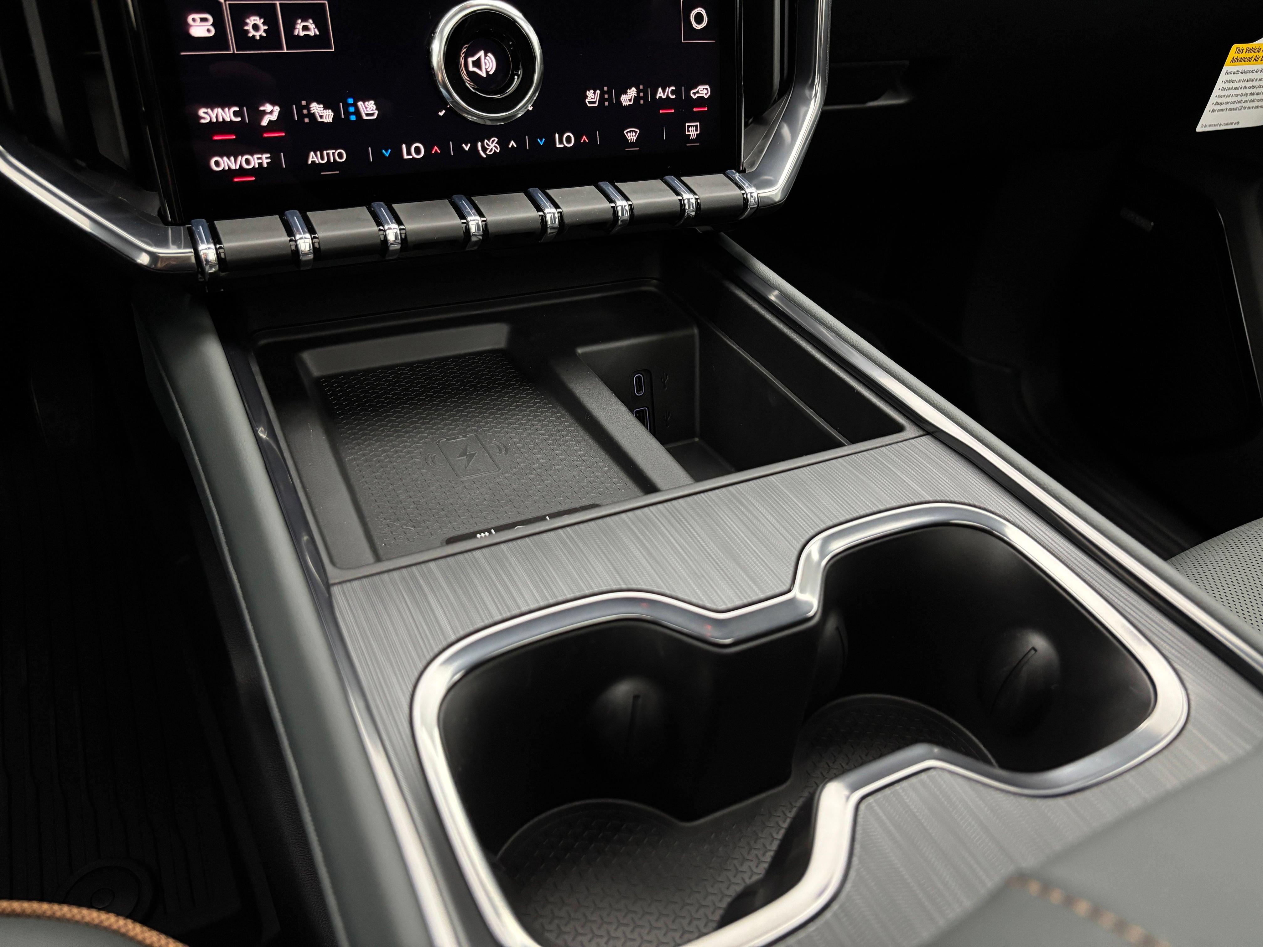 New 2026 GMC Acadia AT4 w/ Luxury Package AWD/4WD image 31