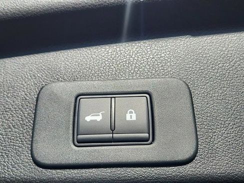 New 2025 Nissan Murano SL image 16