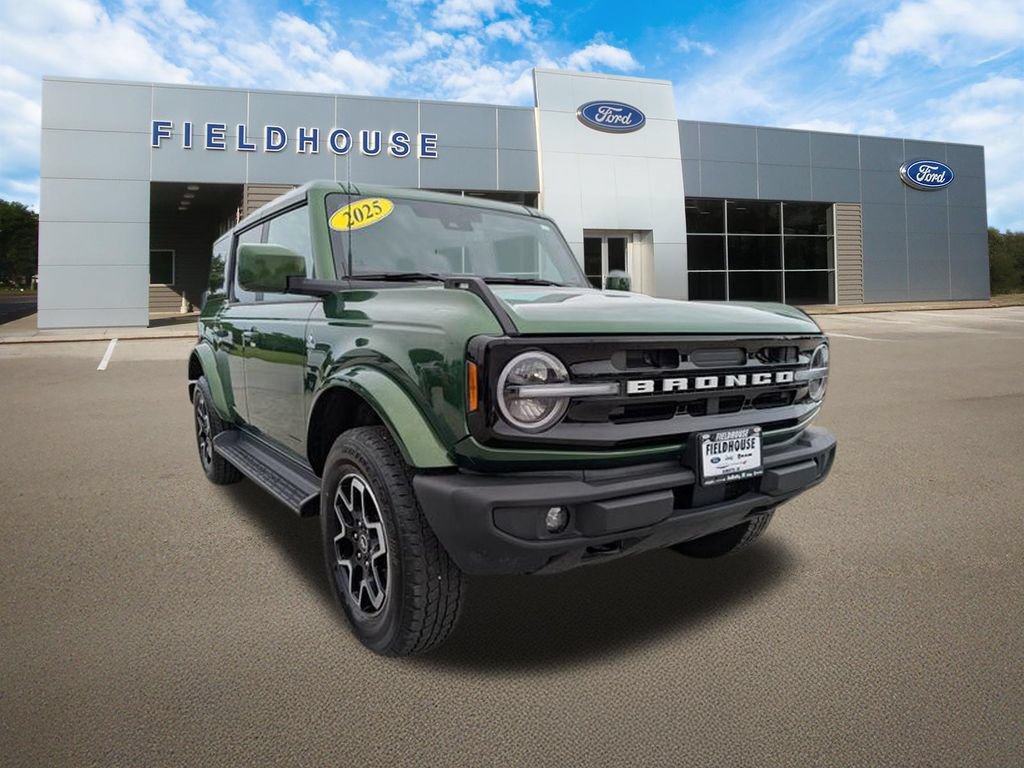 Used 2025 Ford Bronco Outer Banks AWD/4WD image 8