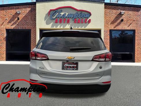 Used 2022 Chevrolet Equinox LS AWD/4WD image 5