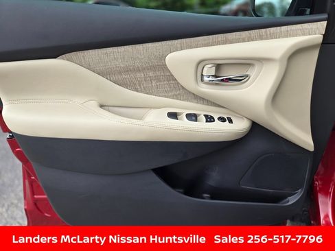 Used 2024 Nissan Murano SV FWD image 21