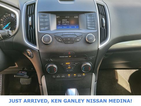 Used 2015 Ford Edge SEL AWD/4WD image 10