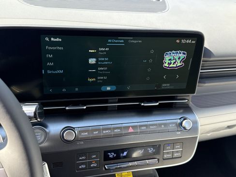 New 2026 Hyundai Kona SEL Premium image 18