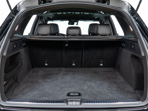 Certified 2022 Mercedes-Benz GLC 300 4MATIC w/ AMG Line image 10