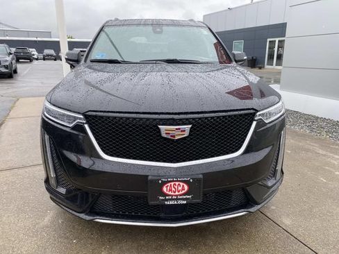 Used 2022 Cadillac XT6 Sport w/ Platinum Package AWD/4WD image 8