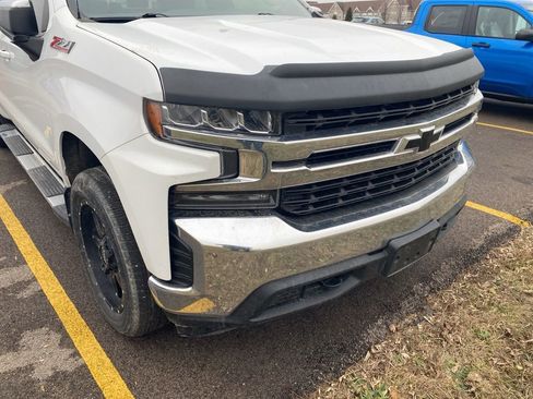 Used 2019 Chevrolet Silverado 1500 LT image 3