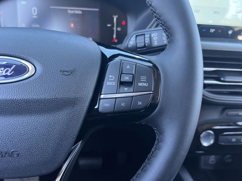 New 2026 Ford Escape Base image 9