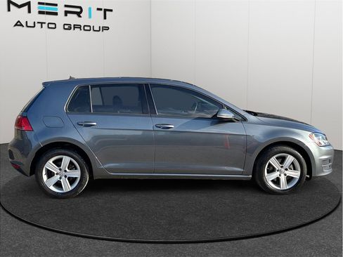 Used 2017 Volkswagen Golf Wolfsburg Edition image 10