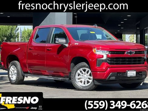 Used 2024 Chevrolet Silverado 1500 RST w/ Z71 Off-Road Package AWD/4WD image 1