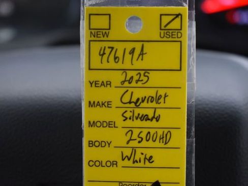 Used 2025 Chevrolet Silverado 2500 Custom w/ Custom Value Package image 17