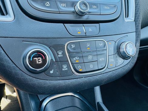 Used 2023 Chevrolet Malibu LT image 16