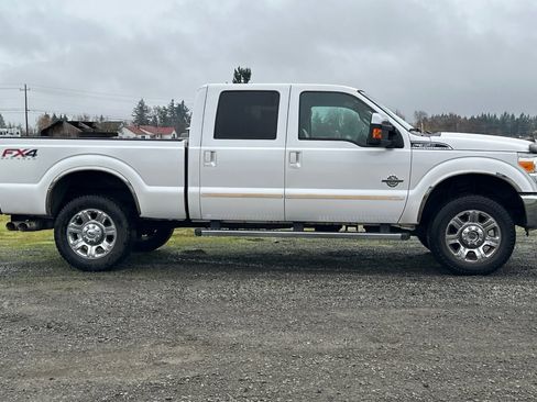 Used 2013 Ford F350 Lariat w/ Lariat Chrome Pkg image 3